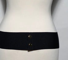 1980s Thick Black Leather Belt Snap Back Elastic Closure