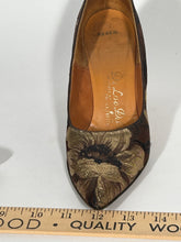 1950s Gold Earthtone Browns Floral Metallic Woven DeLiso Debs Designed by Paulter Heels Sz 5.5