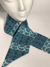 1970s Vintage Blue Paisley Head Neck Scarf